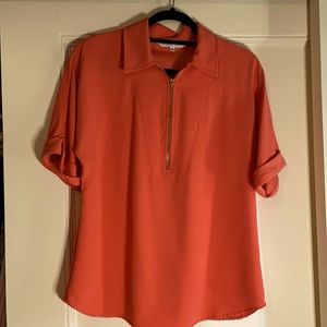 Trina Turk Deep Coral SZ M Zippered Top